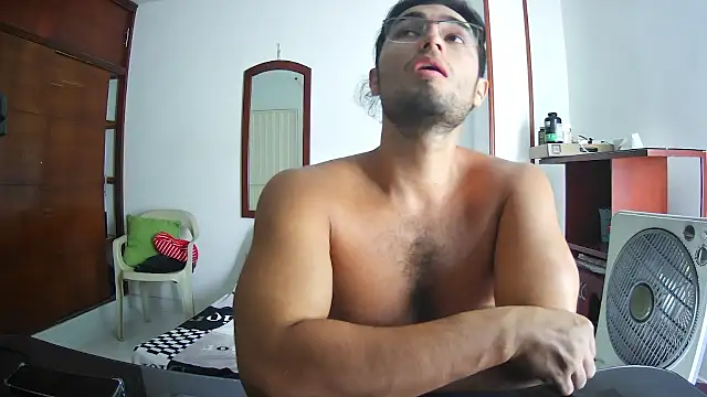 lechero226 online show from 01/15/26, 02:21