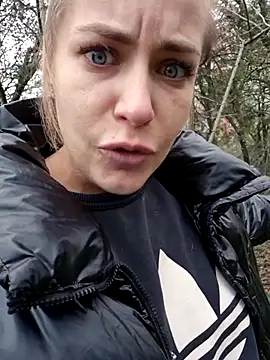 Keli Jessi online show from 12/04/25, 01:09