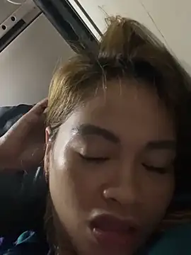 Snapshot of pinay4uwithagoodheart chatting on 10/25/25, 01:07 pinay4uwithagoodheart online show from 10/25/25, 01:07