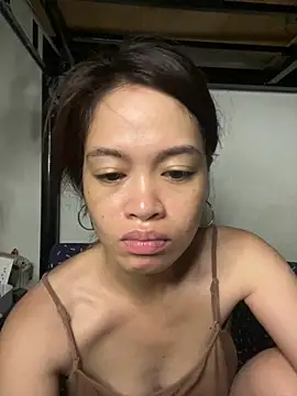 Snapshot of pinay4uwithagoodheart chatting on 04/24/26, 02:03 pinay4uwithagoodheart online show from 04/24/26, 02:03