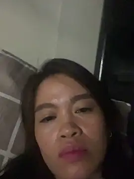 Snapshot of pinay4uwithagoodheart chatting on 05/07/26, 05:07 pinay4uwithagoodheart online show from 05/07/26, 05:07