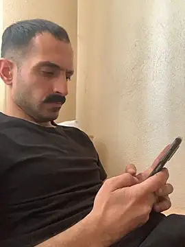 Snapshot of saye0044 chatting on 02/25/26, 01:10 saye0044 online show from 02/25/26, 01:10