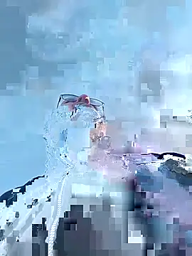 Snapshot of mike9473 chatting on 10/02/25, 03:52 mike9473 online show from 10/02/25, 03:52