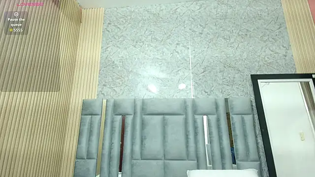 veronicaroose  online show from 02/09/26, 12:42