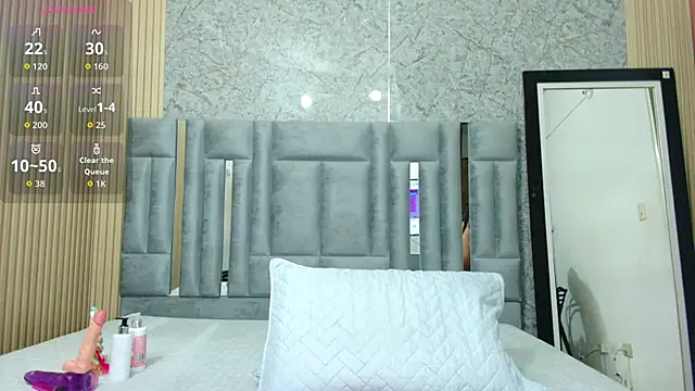 veronicaroose  online show from 02/16/26, 12:34