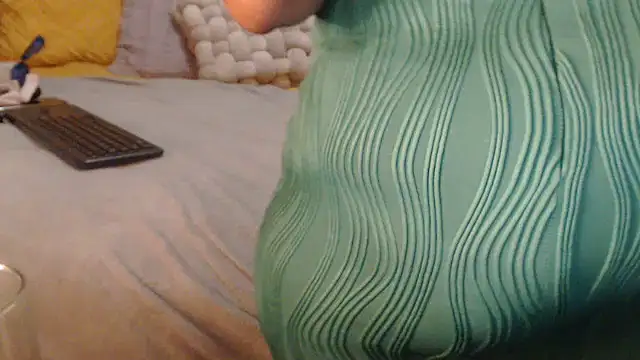 Creamyass22 online show from 11/27/25, 05:59