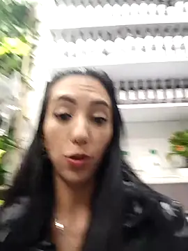 LunaZambrano online show from 02/28/25, 12:43