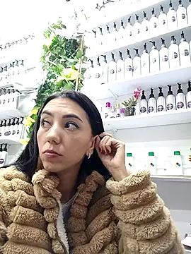 LunaZambrano online show from 03/05/25, 12:27