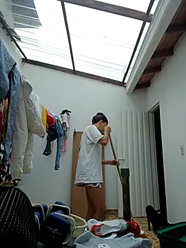 LunaZambrano online show from 10/17/25, 02:52