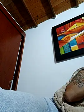 LunaZambrano online show from 10/22/25, 04:35