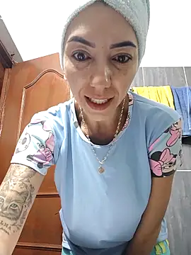 LunaZambrano online show from 02/06/26, 01:03