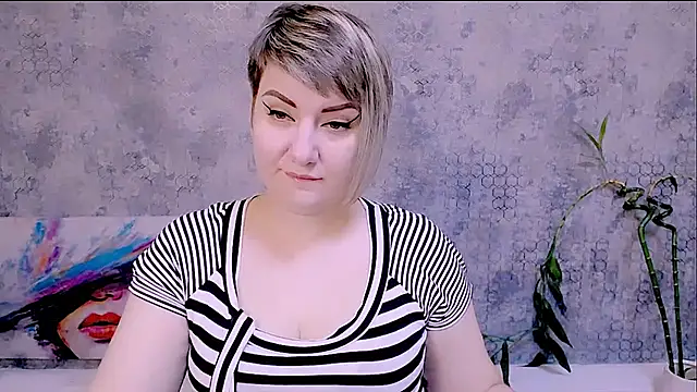 Djullia online show from 11/23/25, 05:07