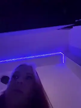 AnjaAmelia online show from 02/26/26, 07:24