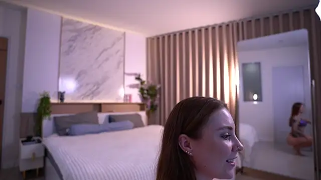Cute Foxyxh online show from 06/21/26, 02:52