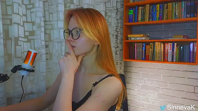 sinteas online show from 02/19/25, 06:43