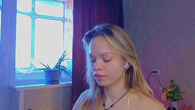 sinteas online show from 03/19/26, 11:14