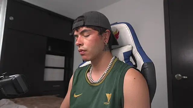  morghan  online show from 04/15/26, 07:58