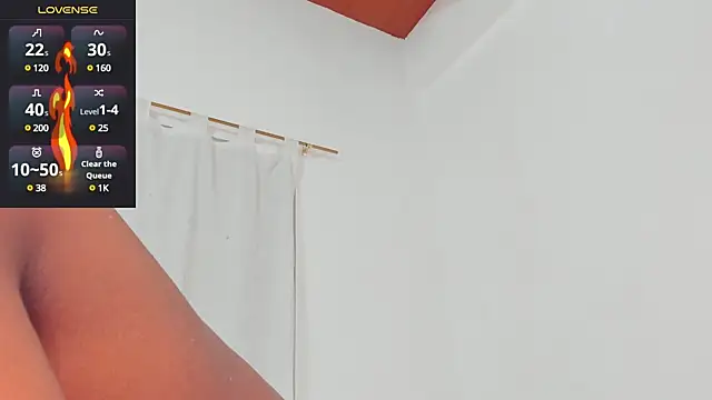 Snapshot of santi_brown chatting on 01/29/25, 06:33 santi brown online show from 01/29/25, 06:33