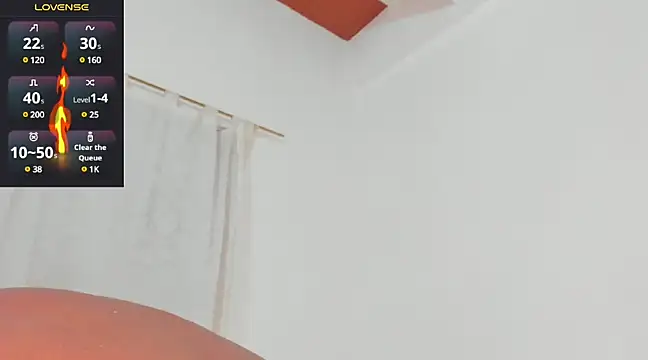 Snapshot of santi_brown chatting on 03/21/25, 12:40 santi brown online show from 03/21/25, 12:40