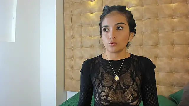 violet giraldo online show from 05/29/26, 07:45