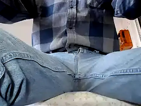 Snapshot of manan28 chatting on 01/25/25, 10:51 manan28 online show from 01/25/25, 10:51