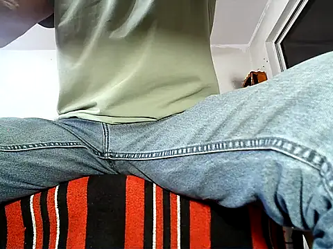 Snapshot of manan28 chatting on 09/12/25, 09:53 manan28 online show from 09/12/25, 09:53