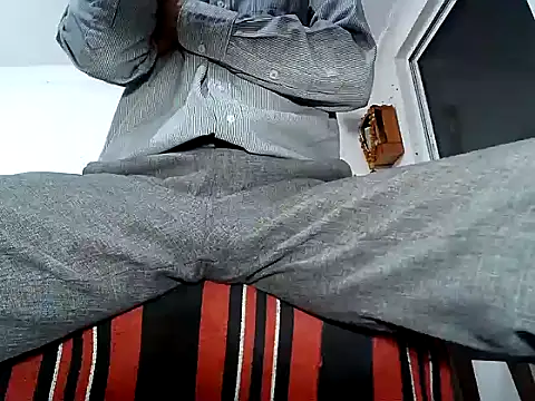 Snapshot of manan28 chatting on 01/08/26, 12:29 manan28 online show from 01/08/26, 12:29