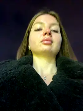 KrisMagnoly online show from 10/30/25, 03:13