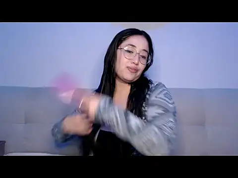 YummymeowW online show from 03/28/26, 04:17