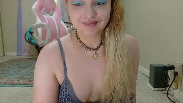 Emihaze online show from 03/18/26, 05:38