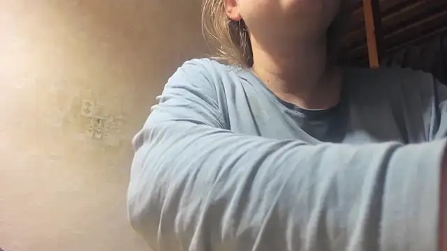 Snapshot of FrumCake chatting on 01/02/25, 01:38 FrumCake online show from 01/02/25, 01:38