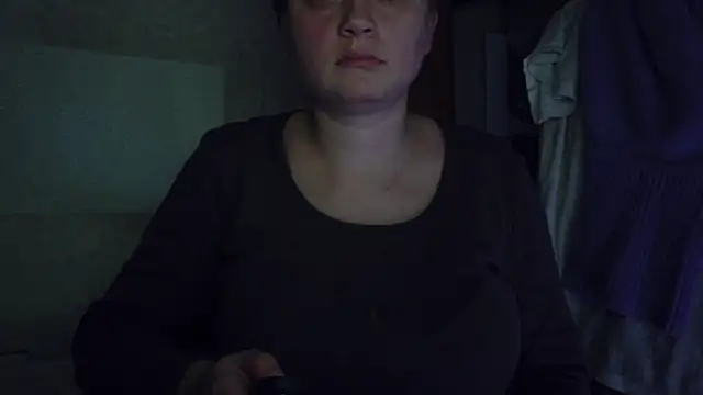 Snapshot of FrumCake chatting on 11/02/25, 11:40 FrumCake online show from 11/02/25, 11:40