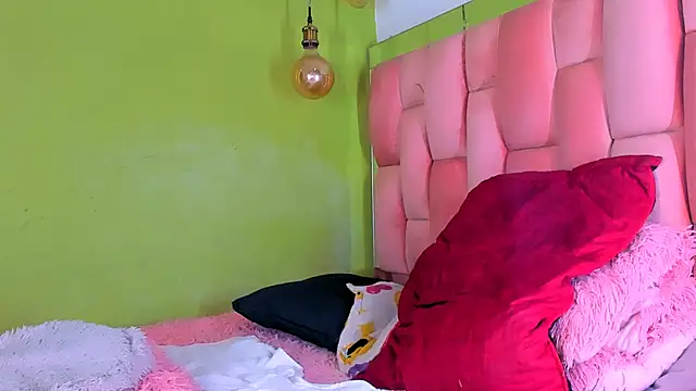 the queen aleja online show from 12/12/24, 12:16