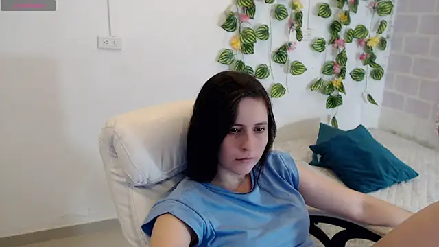 tania sweet   online show from 10/11/25, 07:45
