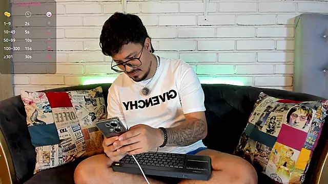 DaviidEvans  online show from 11/28/25, 02:31