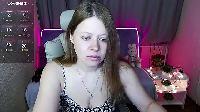 Snapshot of alekasamui chatting on 12/13/24, 09:20 alekasamui online show from 12/13/24, 09:20