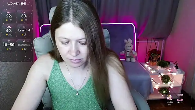 Snapshot of alekasamui chatting on 12/19/24, 04:34 alekasamui online show from 12/19/24, 04:34