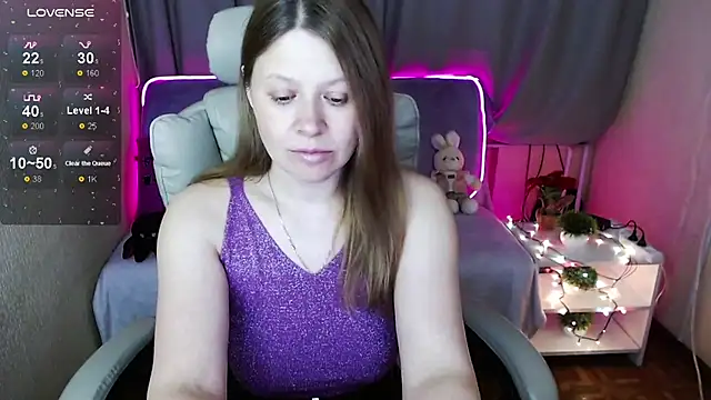 Snapshot of alekasamui chatting on 01/13/25, 03:23 alekasamui online show from 01/13/25, 03:23