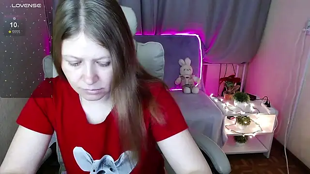 Snapshot of alekasamui chatting on 01/16/25, 01:37 alekasamui online show from 01/16/25, 01:37