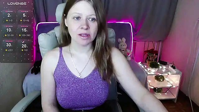 Snapshot of alekasamui chatting on 01/22/25, 12:27 alekasamui online show from 01/22/25, 12:27