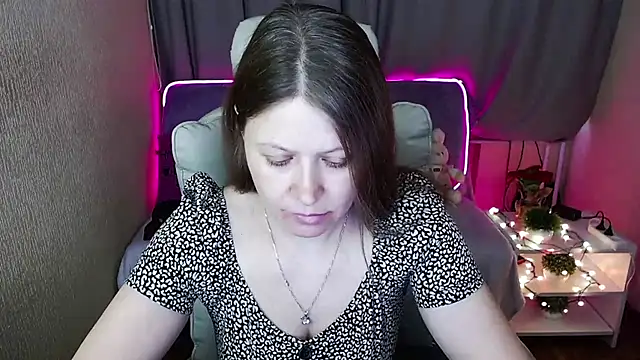 Snapshot of alekasamui chatting on 01/27/25, 05:14 alekasamui online show from 01/27/25, 05:14