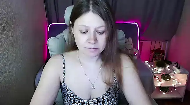 Snapshot of alekasamui chatting on 01/28/25, 04:50 alekasamui online show from 01/28/25, 04:50