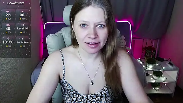 Snapshot of alekasamui chatting on 02/13/25, 10:11 alekasamui online show from 02/13/25, 10:11