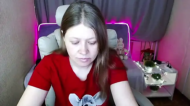 Snapshot of alekasamui chatting on 02/17/25, 01:47 alekasamui online show from 02/17/25, 01:47