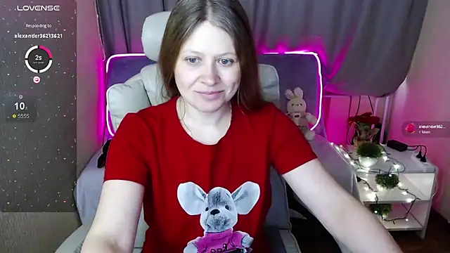 Snapshot of alekasamui chatting on 03/04/25, 03:22 alekasamui online show from 03/04/25, 03:22