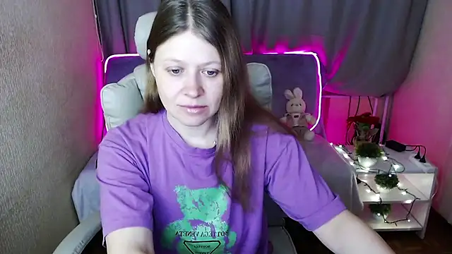 Snapshot of alekasamui chatting on 03/05/25, 01:31 alekasamui online show from 03/05/25, 01:31