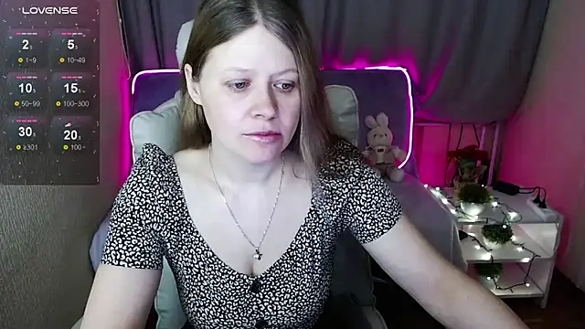 Snapshot of alekasamui chatting on 03/06/25, 09:09 alekasamui online show from 03/06/25, 09:09