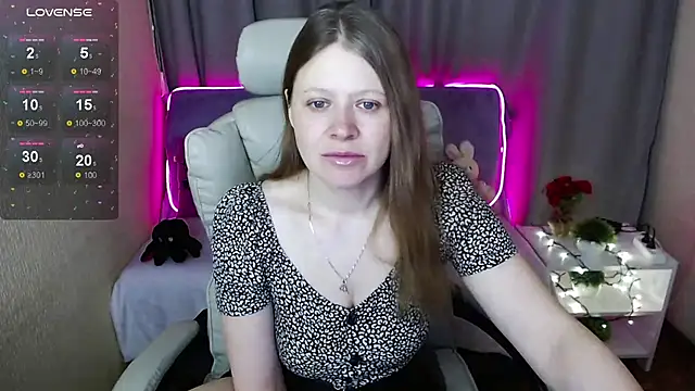 Snapshot of alekasamui chatting on 03/10/25, 10:13 alekasamui online show from 03/10/25, 10:13