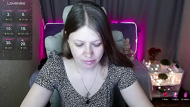 Snapshot of alekasamui chatting on 03/18/25, 03:20 alekasamui online show from 03/18/25, 03:20