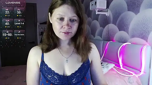 Snapshot of alekasamui chatting on 09/16/25, 09:05 alekasamui online show from 09/16/25, 09:05